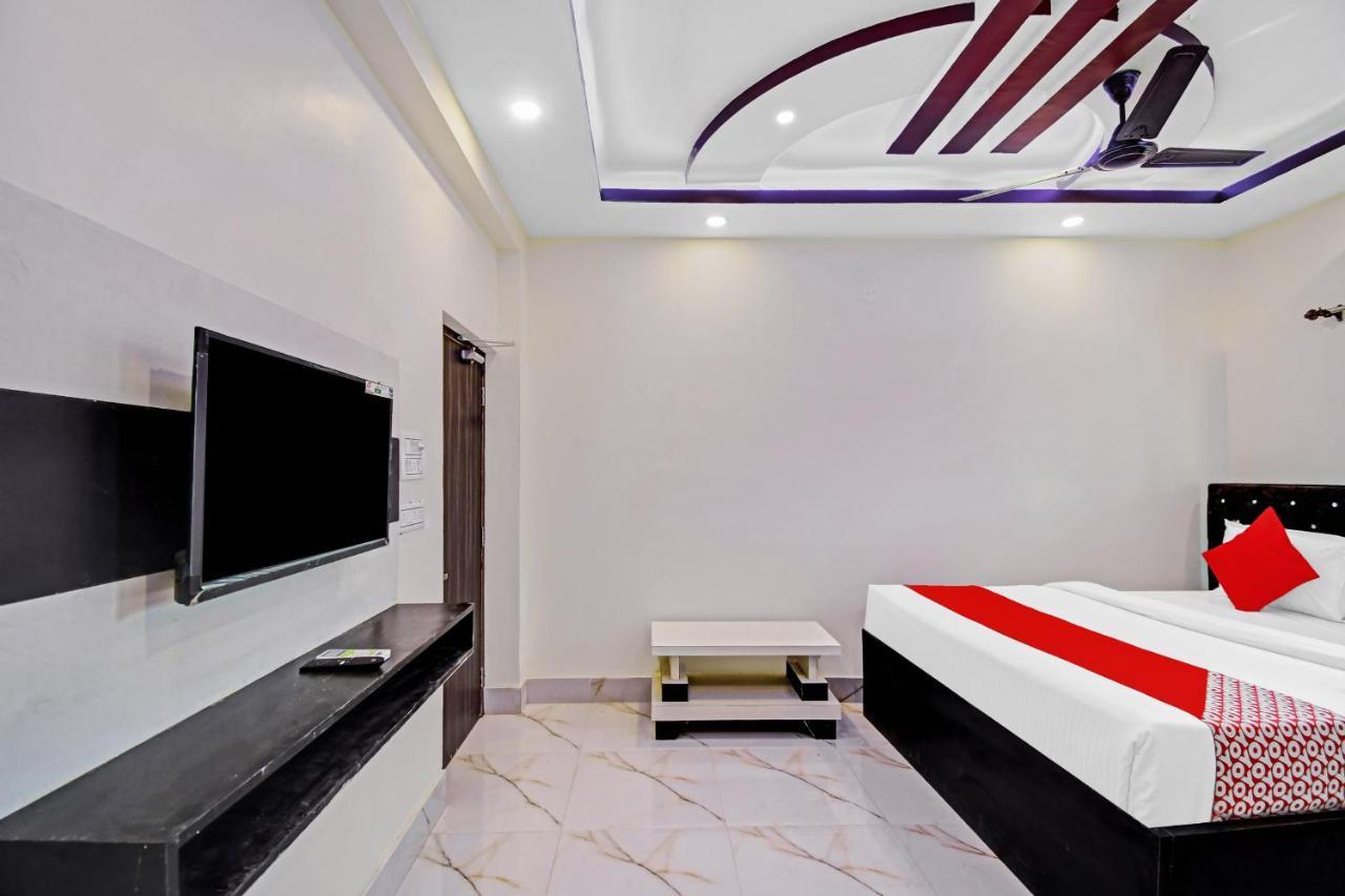 Oyo 86602 Hotel Dream Palace コルカタ エクステリア 写真